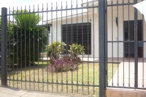 RENT-A-HOUSE ARAGUA Casa En Venta En Maracay - Fundacion Mendoza C&oacute;digo FLEX: 11-4462 No.2