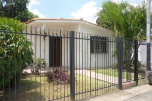 RENT-A-HOUSE ARAGUA Casa En Venta En Maracay - Fundacion Mendoza C&oacute;digo FLEX: 11-4462 No.6