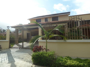 MARIA ALBA GIORDANO Casa En Venta En Valencia - El Solar C&oacute;digo FLEX: 11-4490
