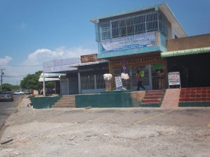 MASTER INTERNATIONAL Local Comercial en Alquiler en Los Haticos en Maracaibo C&oacute;digo: 11-4578 No.1