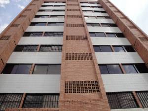 CARMIÑA & ASOCIADOS Apartamentos En Venta En Maracaibo - Avenida El Milagro Código FLEX: 11-4823