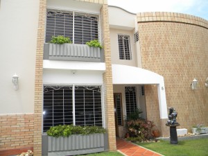 CARMIÑA & ASOCIADOS Casa Venta Maracaibo Avenida Milagro Norte FLEXMLS-11-5000