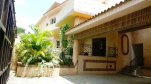 ROSAURA ISLA Casa En Venta En Valencia - Altos de Guataparo C&oacute;digo FLEX: 11-5303 No.6