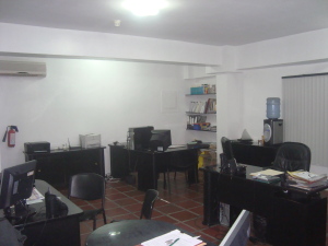 MASTER INTERNATIONAL Oficina en Venta en Carretera H en Cabimas Código: 11-5378 No.6