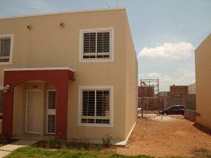 MASTER INTERNATIONAL Townhouse En Venta En Maracaibo - Via La Concepcion C&oacute;digo FLEX: 11-5462