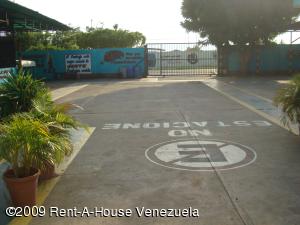 SHEILA TORO Galpon - Deposito En Venta En Ciudad Ojeda - La L C&oacute;digo FLEX: 11-5476 No.6