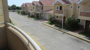 MASTER INTERNATIONAL Townhouse en Venta en Avenida Milagro Norte en Maracaibo Código: 11-5495 No.7