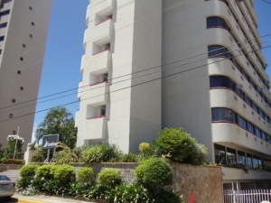 INMUEBLES KSAMAR C.A. Apartamento en Venta en Av Bolivar en Municipio MariƱo Porlamar Código: 11-5564 No.1
