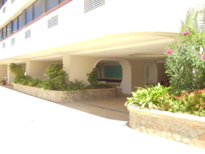 INMUEBLES KSAMAR C.A. Apartamento en Venta en Av Bolivar en Municipio MariƱo Porlamar Código: 11-5564 No.2