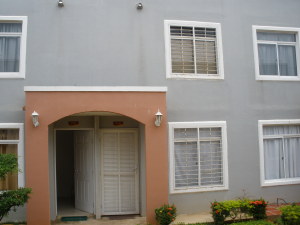 Townhouse / Venta / Maracaibo / Via La Concepcion / FLEXMLS-11-5605