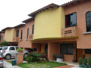 Townhouse / Venta / Valencia / Manongo / FLEXMLS-11-5625
