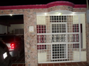 JUSMERI ESPINA Casa Venta Maracaibo Santa Fe FLEXMLS-11-5631