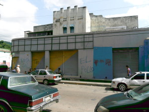 LISETH GONZALEZ Edificio Venta Valencia Avenida Lara FLEXMLS-11-5809