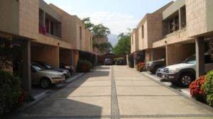 FRANQUICIA MASTER COLOMBIA Townhouse en Alquiler en La Granja en Municipio Naguanagua Código: 11-5815 No.2