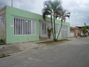 EILEEN CASTILLO Casa Venta Santa Cruz de Aragua Corocito FLEXMLS-11-5837