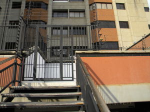 JUSMERI ESPINA Local Comercial En Venta En Maracaibo - Plaza Republica C&oacute;digo FLEX: 11-5838 No.1