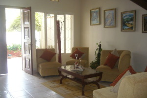 YOSELYN BOGIER Casa En Venta En Maracay - El Limon C&oacute;digo FLEX: 11-5937 No.2