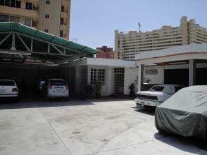 DORIS ACOSTA Galpon - Deposito En Venta En Maracaibo - Avenida El Milagro C&oacute;digo FLEX: 11-5966 No.2