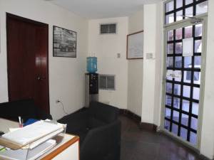 DORIS ACOSTA Galpon - Deposito En Venta En Maracaibo - Avenida El Milagro C&oacute;digo FLEX: 11-5966 No.6