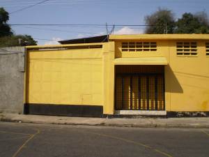 EILEEN CASTILLO Local Comercial En Venta En Maracay - 23 de Enero Código FLEX: 11-5994 No.1
