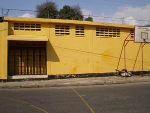 EILEEN CASTILLO Local Comercial En Venta En Maracay - 23 de Enero Código FLEX: 11-5994 No.2