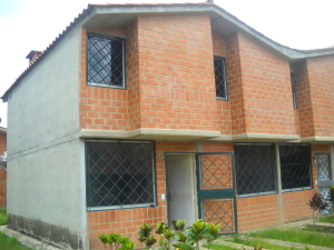 FRANQUICIA MASTER COLOMBIA Townhouse En Venta En Charallave - Valles de Chara C&oacute;digo FLEX: 11-6015