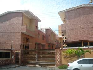 MARIA ALBA GIORDANO Townhouse En Venta En Valencia - Campo Alegre C&oacute;digo FLEX: 11-6029 No.0