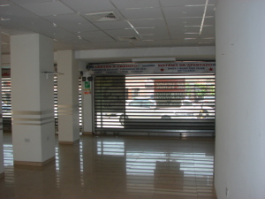 MARIEDOS DAVALILLO Local Comercial En Venta En Maracaibo - Calle 72 C&oacute;digo FLEX: 11-6040 No.6