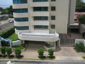 ORLANDO GIRALDO Apartamento En Venta En Maracaibo - El Milagro C&oacute;digo FLEX: 11-6115