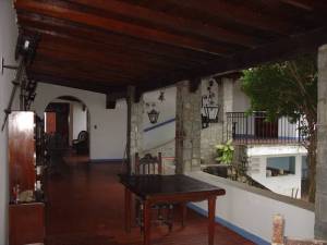 Porche de la casa III