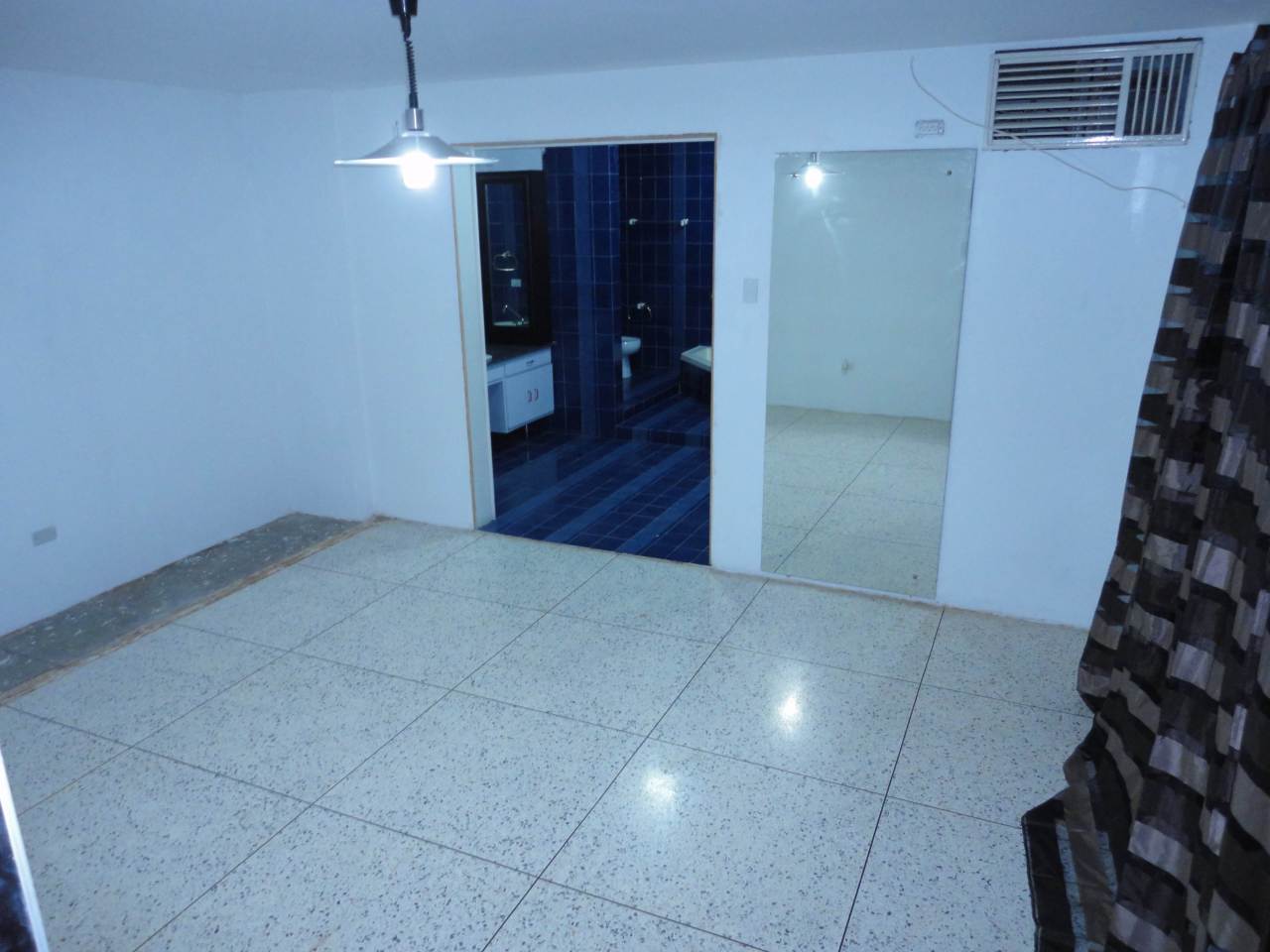 ANGEL PINTON Casa en Venta en La California en Maracaibo Código: 11-6262 No.6