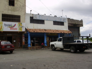 Rent A House Estela Beatriz P�rez Franquicia Personal - Valencia Estado Carabobo - Venezuela  www.alquilovendoinmuebles.com Local Comercial Venta Municipio Los Guayos Paraparal FLEXMLS-11-6397