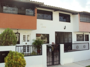 EILEEN CASTILLO Townhouse Venta Maracay La Morita FLEXMLS-11-6403