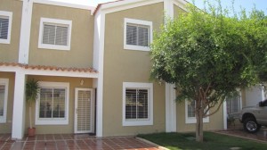 FRANQUICIA MASTER COLOMBIA Townhouse en Venta en Zona Norte en Maracaibo Código: 11-6445 No.1