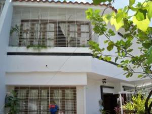 LIGIA HENRIQUEZ Casa En Venta En Valencia - El Bosque C&oacute;digo FLEX: 11-6459 No.1
