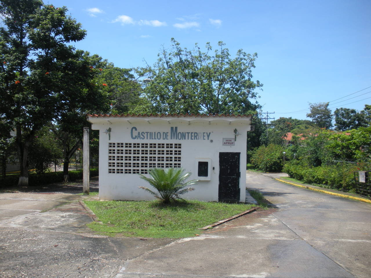         ANGEL PINTON Terreno Comercial en Venta en Castillos de Monterrey en Higuerote C&oacute;digo: 10-4795 No.2