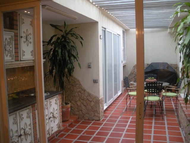 ANGEL PINTON Townhouse en Venta en Fuerzas Armadas en Maracaibo Código: 11-6468 No.9