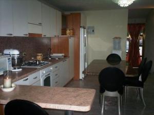 FRANQUICIA MASTER COLOMBIA Townhouse en Venta en Complejo Turistico El Morro en Puerto La Cruz C&oacute;digo: 11-6436 No.2