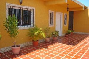 FRANQUICIA MASTER COLOMBIA Casa en Venta en Puerta Maraven en Punto Fijo Código: 11-6525 No.1