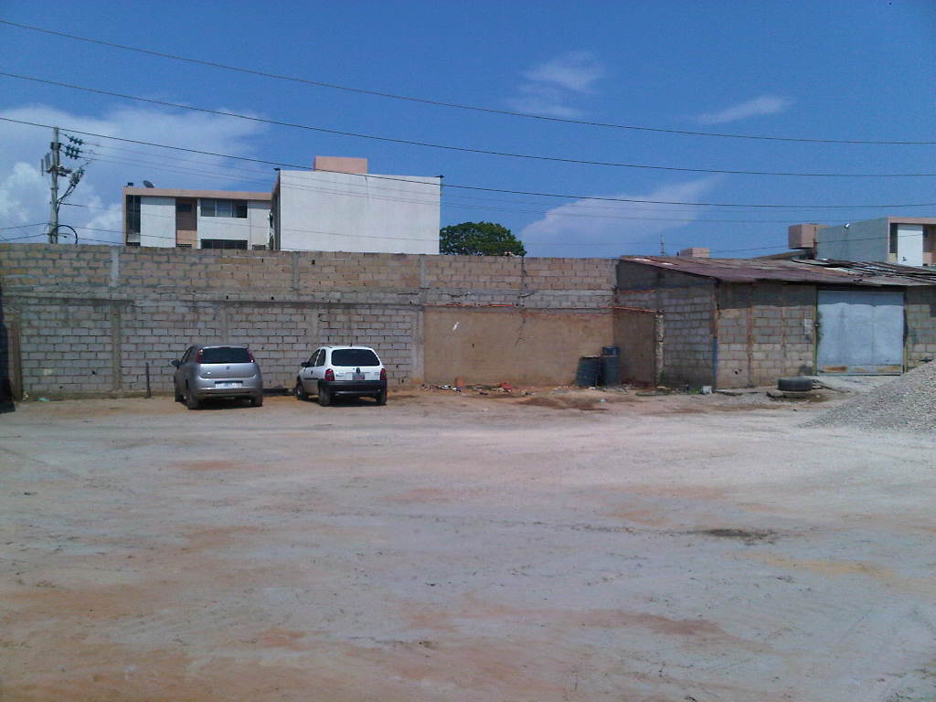         ANGEL PINTON Terreno Comercial en Venta en Avenida Goajira en Maracaibo C&oacute;digo: 11-6548 No.3