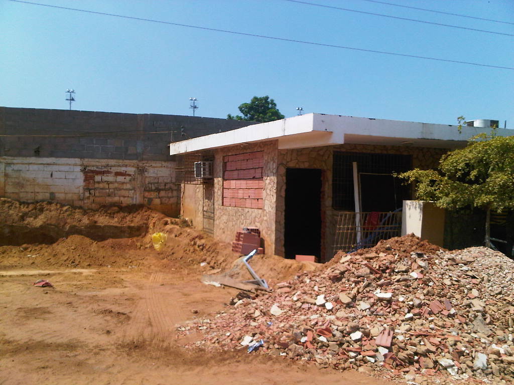         ANGEL PINTON Terreno Comercial en Venta en Avenida Goajira en Maracaibo C&oacute;digo: 11-6548 No.6