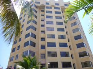 CLAUDIA MARRERO Y MIGUEL SANCHEZ Apartamento Venta Catia La Mar Playa Grande FLEXMLS-11-6610
