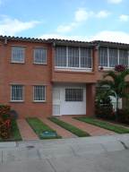 GICELA MORA Townhouse Venta Guatire Sector San Pedro FLEXMLS-11-6645