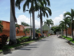 EILEEN CASTILLO Casa En Venta En Maracay - Araguama Country Código FLEX: 11-6712 No.1