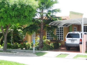 EILEEN CASTILLO Casa En Venta En Maracay - Araguama Country Código FLEX: 11-6712 No.5
