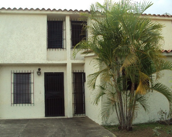         ANGEL PINTON Townhouse en Venta en Las Brisas en Cua C&oacute;digo: 11-6440 No.2
