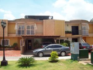 MARIA CRISTINA ALAIMO Townhouse Venta Maracaibo Amparo FLEXMLS-11-6913