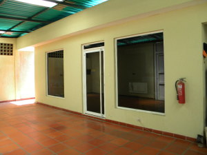 JUSMERI ESPINA Oficina Alquiler Maracaibo Santa Rita FLEXMLS-11-6983