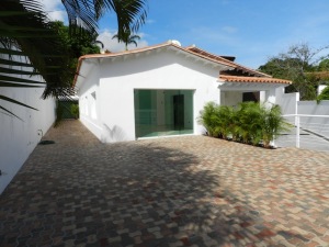 INMOBILIRIA CCCT Casa En Venta En Caracas - Altamira C&oacute;digo FLEX: 11-7002