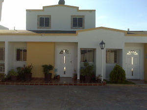 JUSMERI ESPINA Townhouse Venta Maracaibo Lago Mar Beach FLEXMLS-11-7022